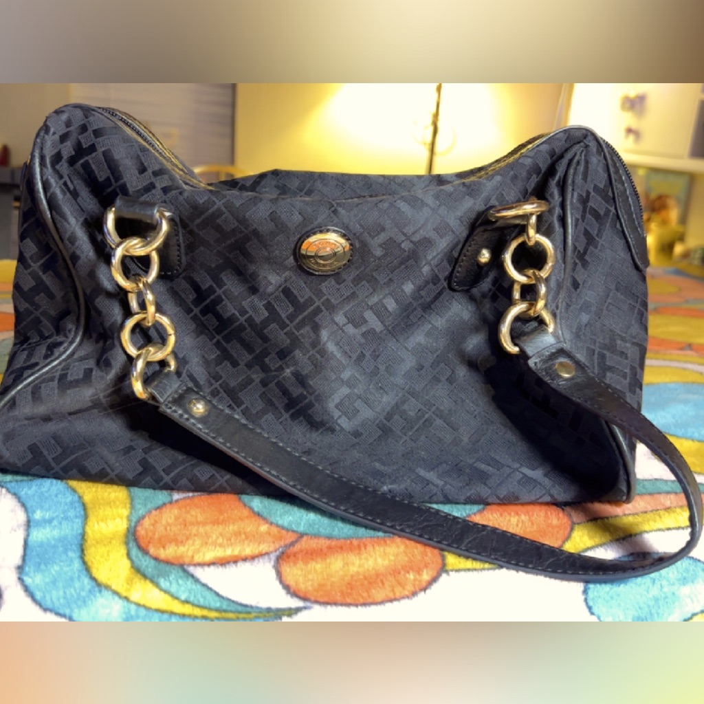 Tommy Hilfiger Womens Black Logo Classy Chic Gold Chain Two Handle Handbag